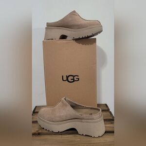 UGG Women's Tan Suede Clog Mules